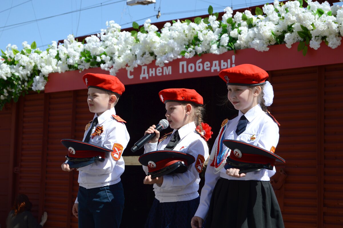 С наступающим Днём Победы! - Владимир Помазан