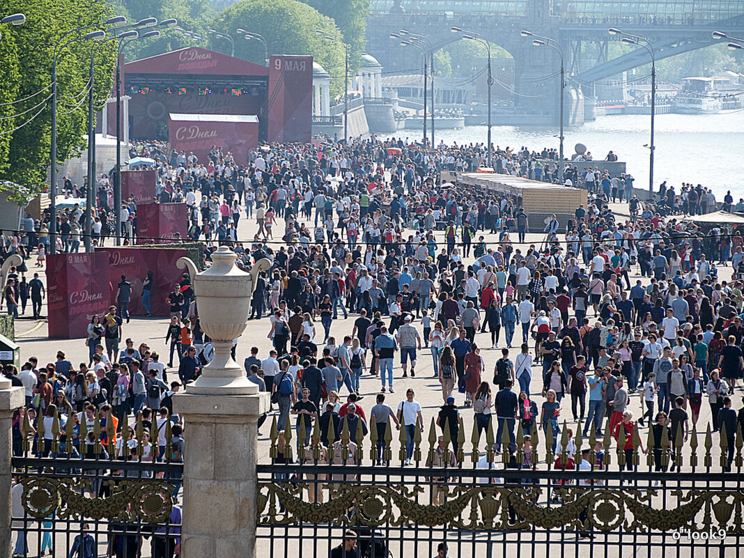с Наступающим - Олег Лукьянов с Наступающим - Олег Лукьянов