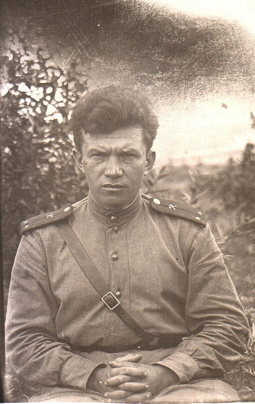 Отцу без малого 23 года, из них уже 2 на фронте - Андрей Лукьянов Отцу без малого 23 года, из них уже 2 на фронте - Андрей Лукьянов