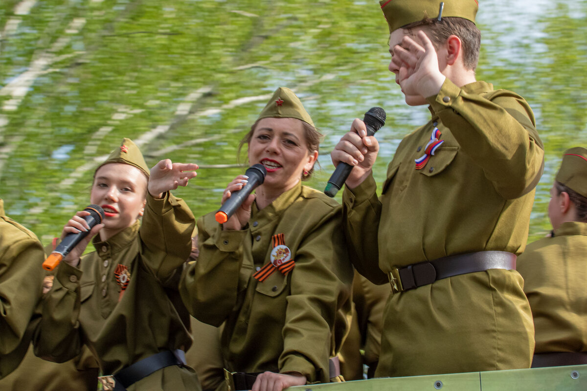 --- - Евгений Голубев