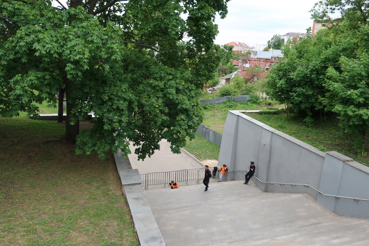 Охрана общественного порядка в городе Воронеже 9 Мая 2025 года - Gen Vel Охрана общественного порядка в городе Воронеже 9 Мая 2025 года - Gen Vel