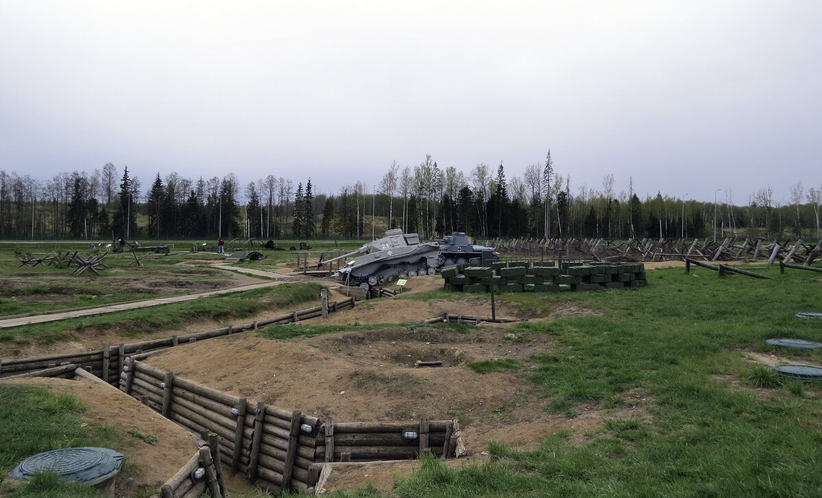 В парке "Патриот" - Сергей Цветков В парке "Патриот" - Сергей Цветков