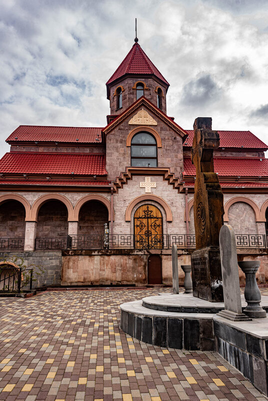 Церковь Сурб Вардан (Церковь Святого Вардана Мамиконяна) - Дмитрий Лупандин Церковь Сурб Вардан (Церковь Святого Вардана Мамиконяна) - Дмитрий Лупандин