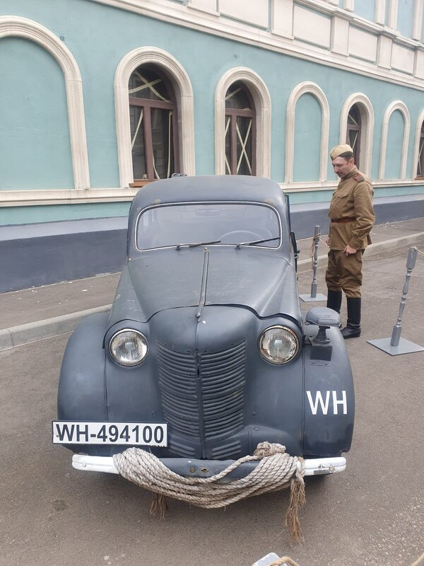 На территории киностудии "Мосфильм" - Ирэн На территории киностудии "Мосфильм" - Ирэн