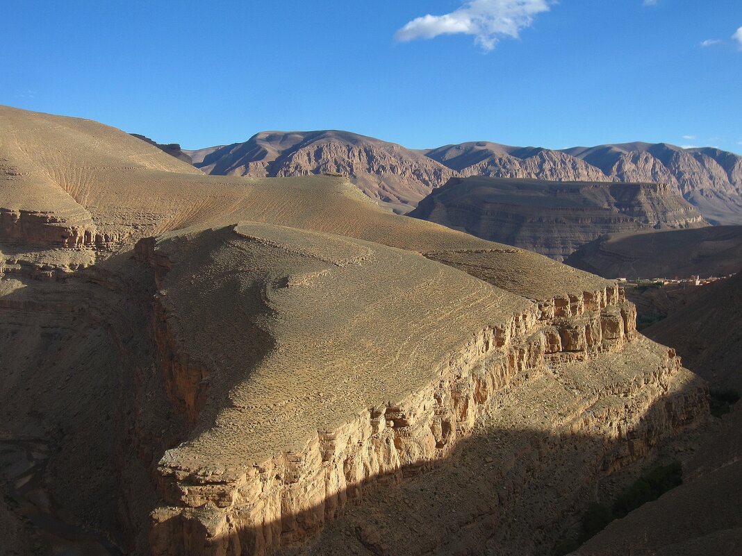 В Атласских горах, Марокко. - unix (Илья Утропов) В Атласских горах, Марокко. - unix (Илья Утропов)
