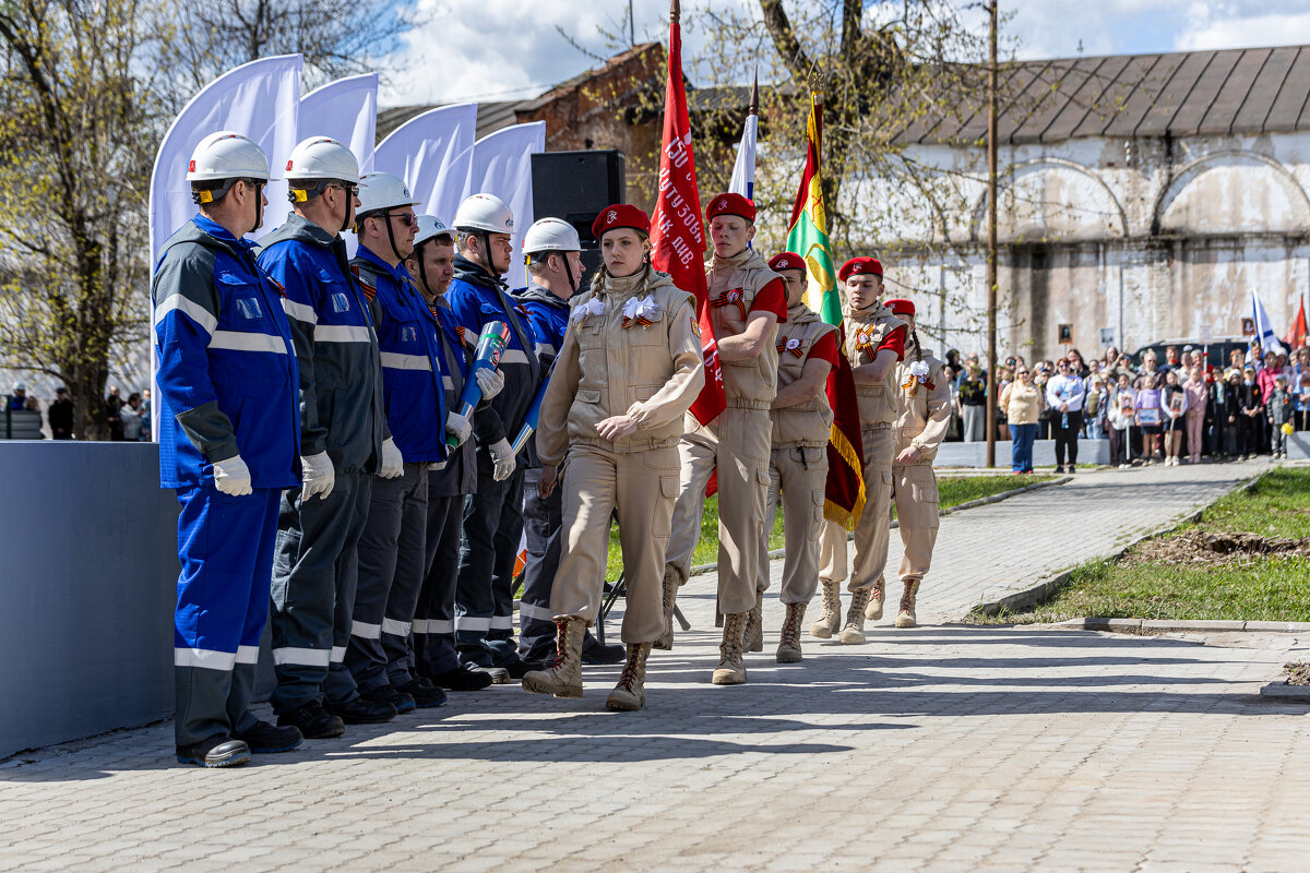 Церемония зажжения Вечного огня - Юрий Глушков