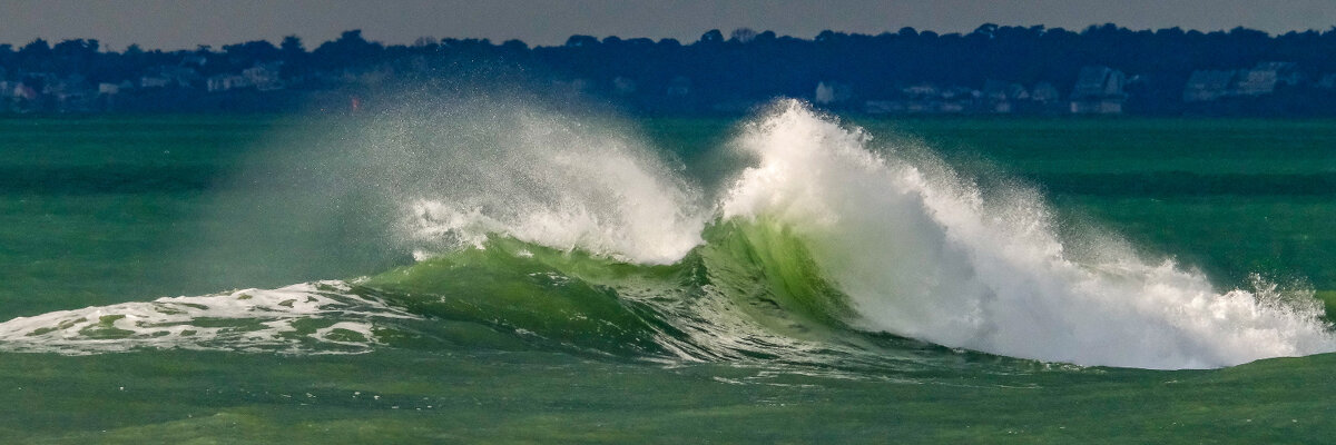 Бушует на Атлантическом океане - Георгий А Бушует на Атлантическом океане - Георгий А