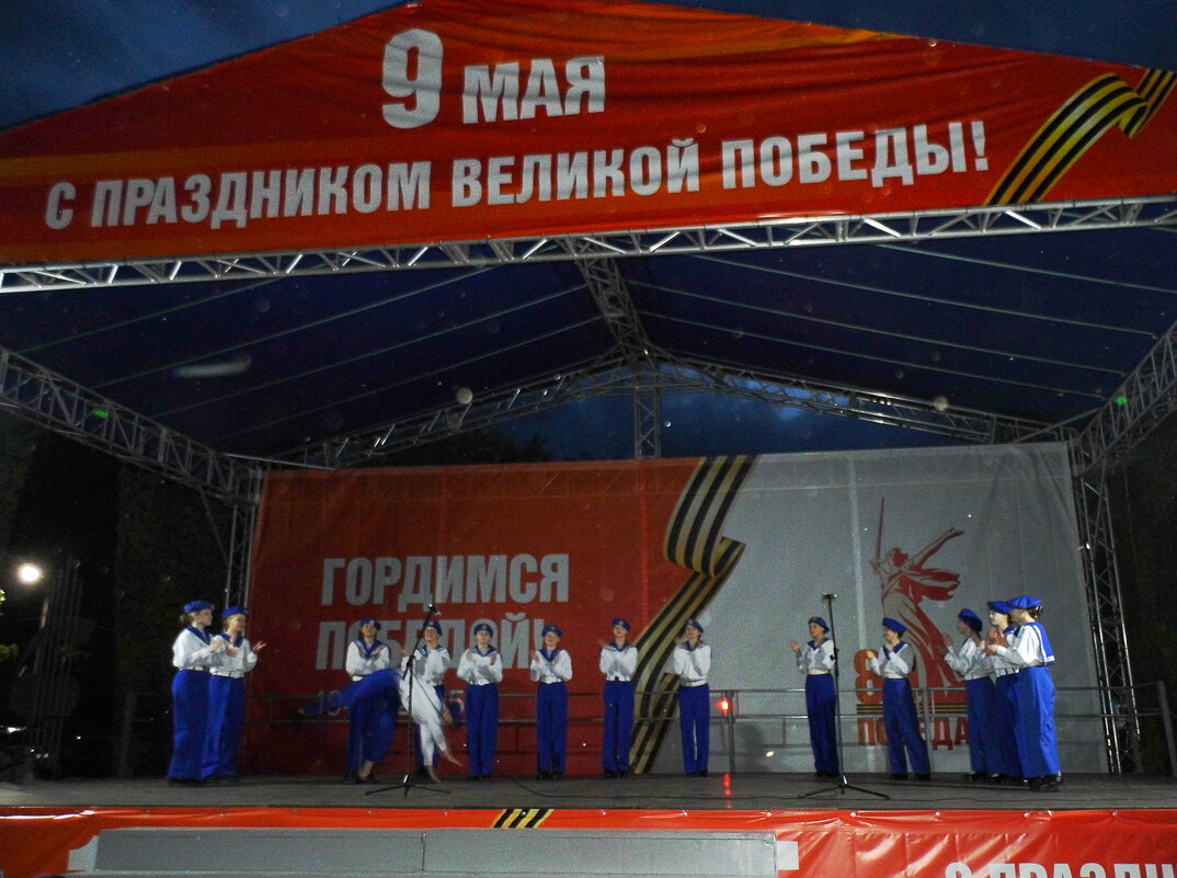 Танец "Яблочко" - Юлия Денискина Танец "Яблочко" - Юлия Денискина