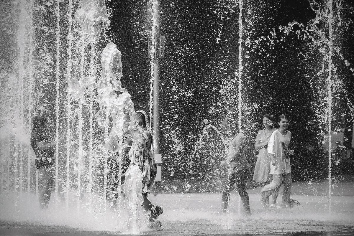 Купальщицы (чб) - Сергей Царёв Купальщицы (чб) - Сергей Царёв