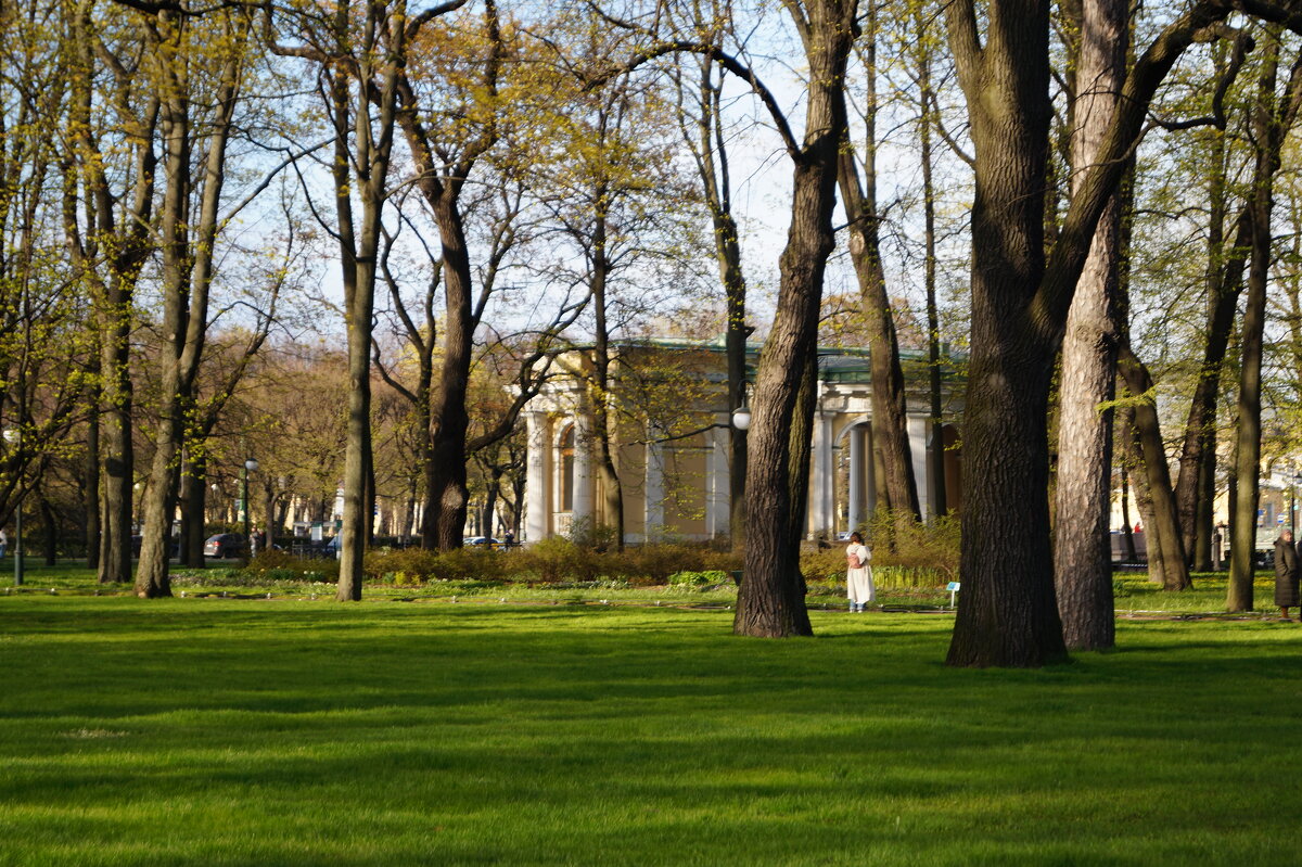 В парке - Anna-Sabina Anna-Sabina В парке - Anna-Sabina Anna-Sabina