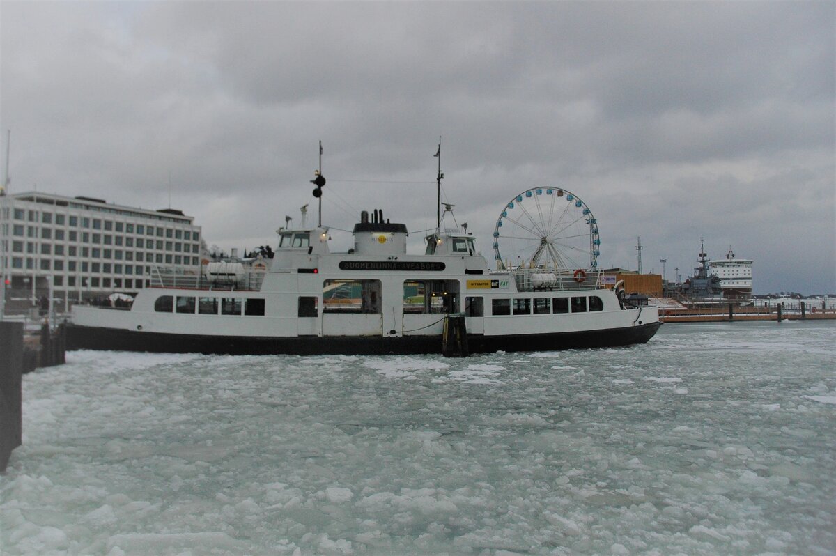 Водный транспорт Хельсинки зимой - Alexandra Sakharova