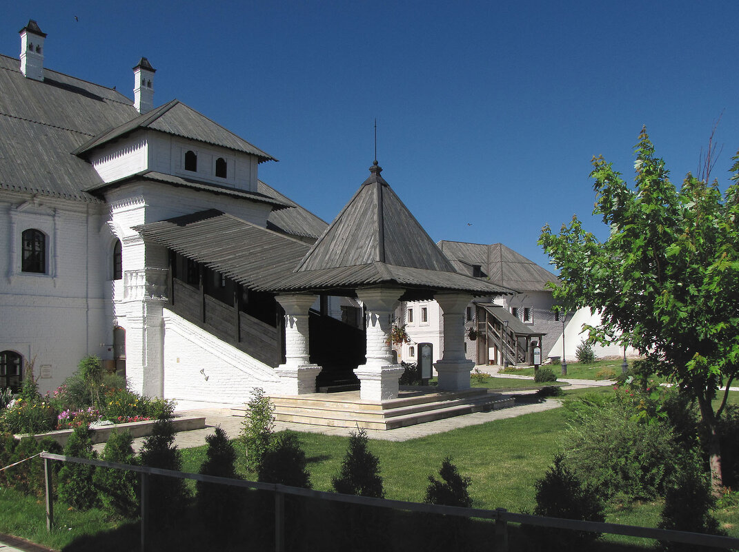 Настоятельский корпус Свияжского Богородице-Успенского монастыря - Александр Ильчевский Настоятельский корпус Свияжского Богородице-Успенского монастыря - Александр Ильчевский