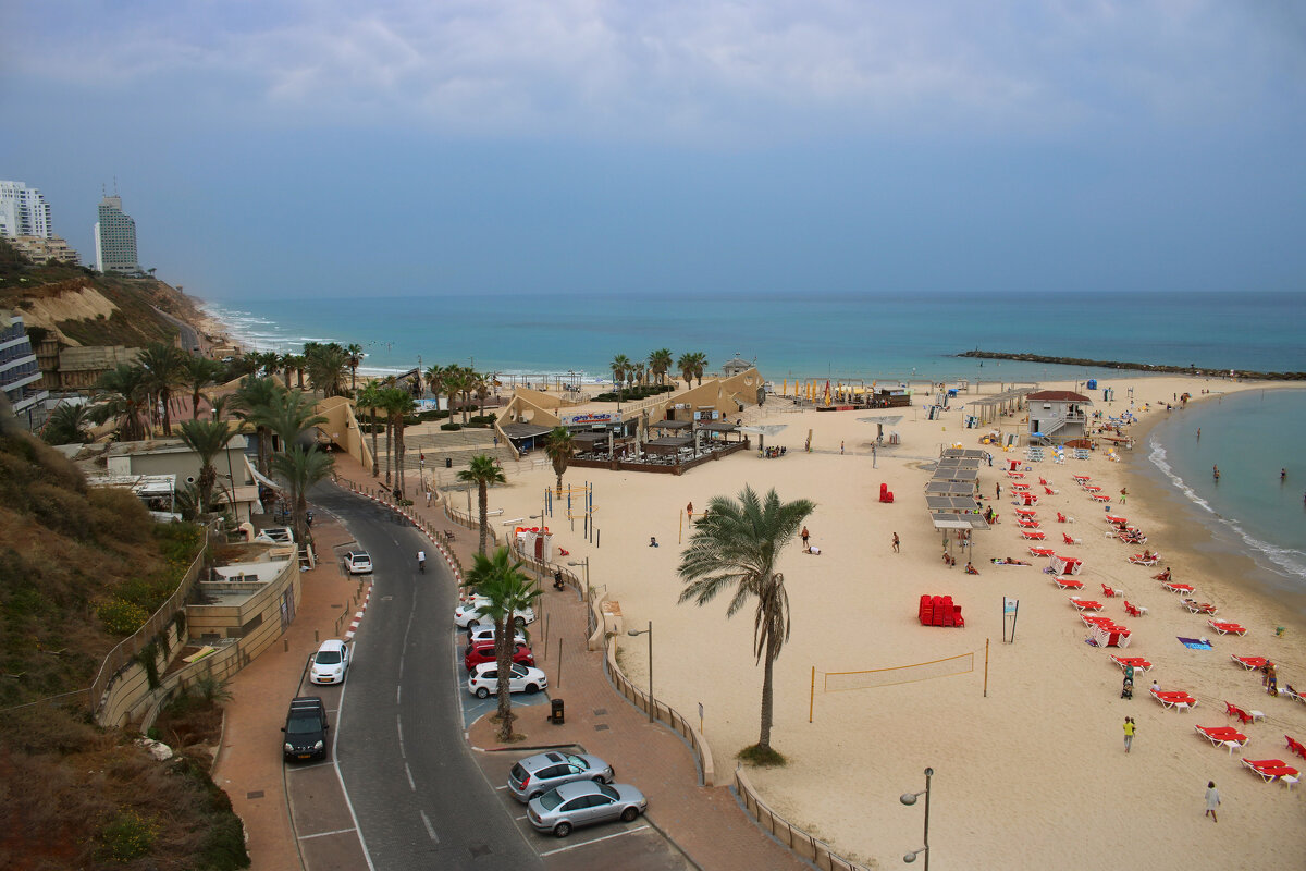 Лежу на плежу я... - Argaman Табашник Лежу на плежу я... - Argaman Табашник