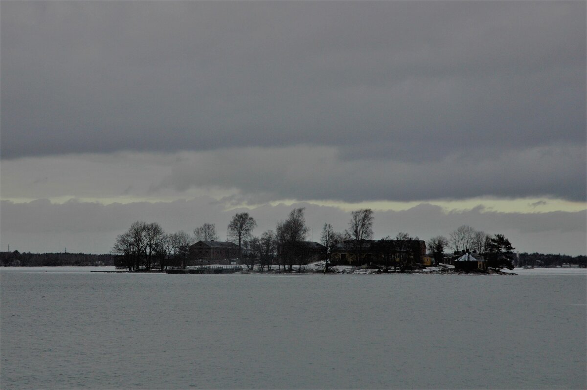 Острова в заливе - Alexandra Sakharova