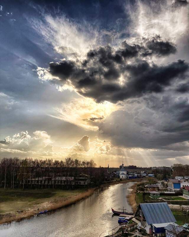 Перед Пасхой - Александр Ковальчук Перед Пасхой - Александр Ковальчук
