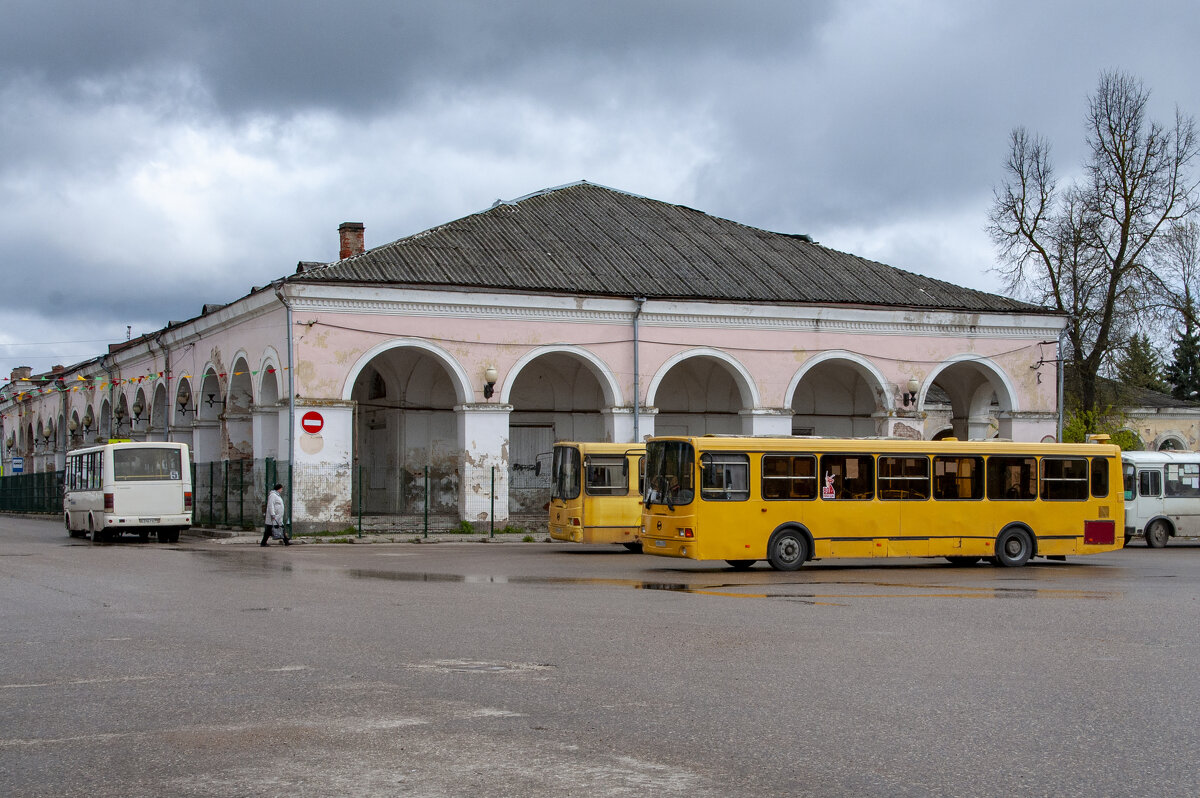 Автостанция в бывшем Гостином Дворе - Gen Автостанция в бывшем Гостином Дворе - Gen
