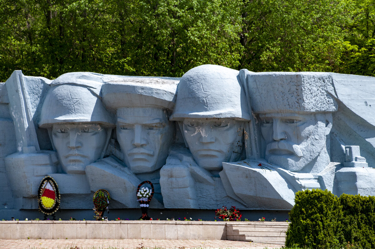 Мемориал "Защитникам Эльхотовских ворот" - Gen Мемориал "Защитникам Эльхотовских ворот" - Gen