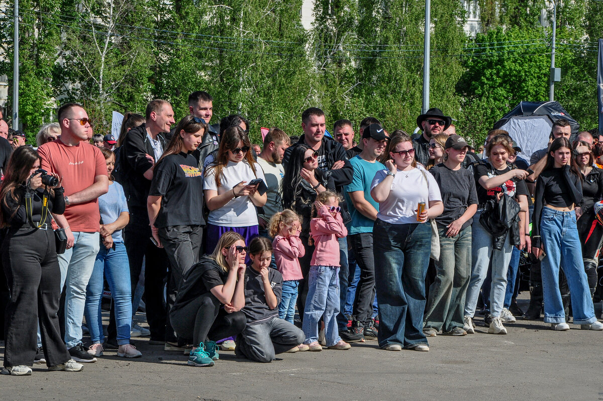 Зрители, фотографы, болельщики - Татьяна Машошина Зрители, фотографы, болельщики - Татьяна Машошина