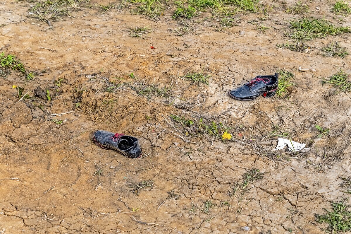 Кого-то разули - Валерий Иванович Кого-то разули - Валерий Иванович