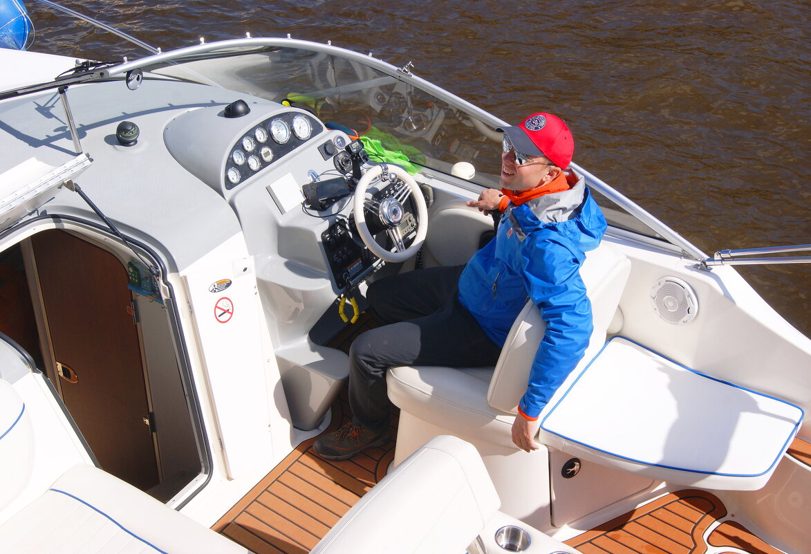 *** - Виктор Никитенко