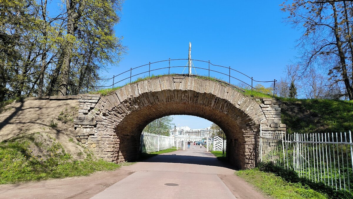 Пушкин. Арочный мостик между парками. - Ольга 