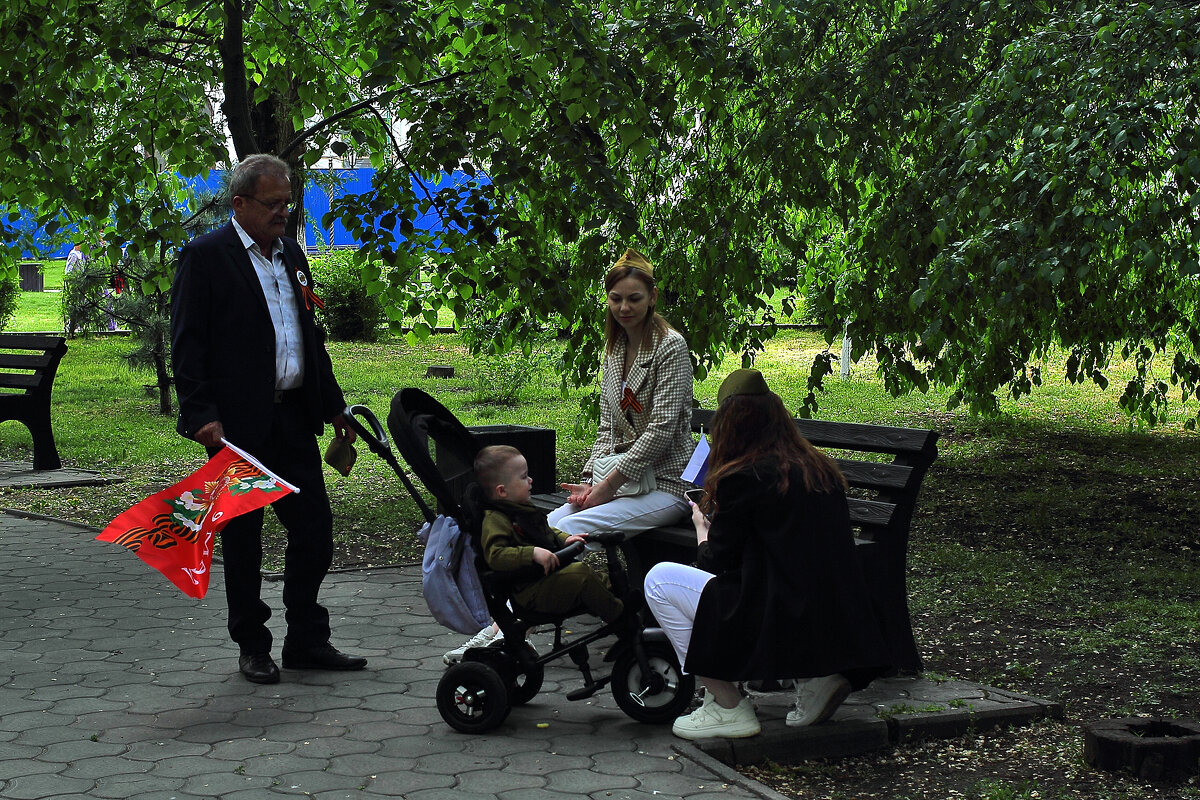 На празднике - Юрий Гайворонскiий