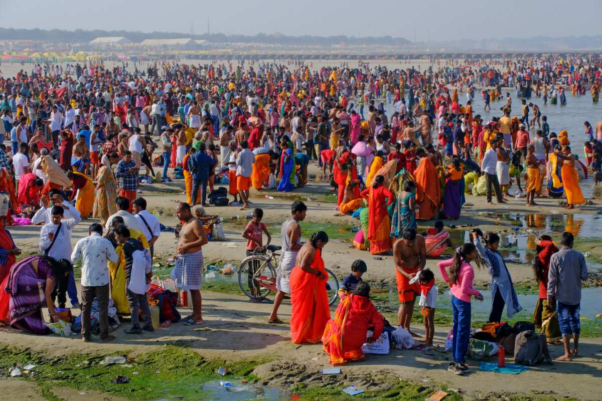 отмечают праздник Маха Кумбх Мела - Георгий А отмечают праздник Маха Кумбх Мела - Георгий А