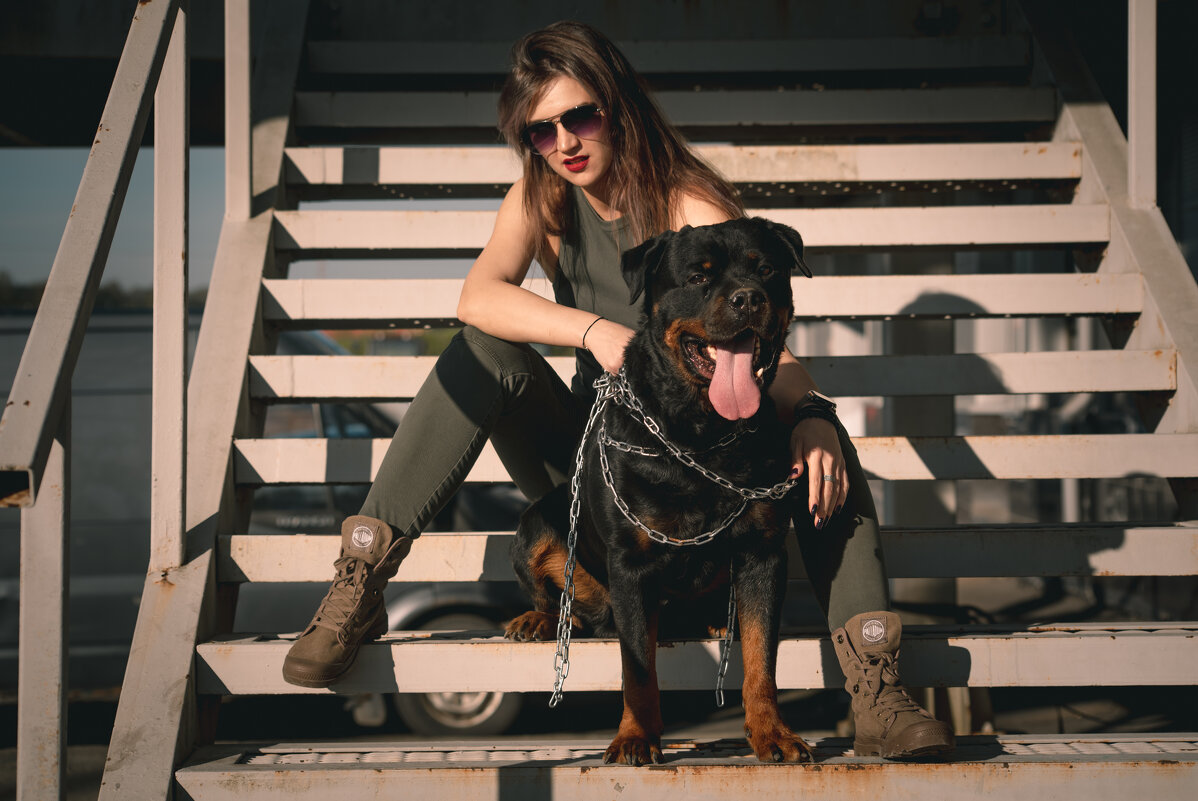 Девочка с ротвейлером - Ольга Зинченко Девочка с ротвейлером - Ольга Зинченко