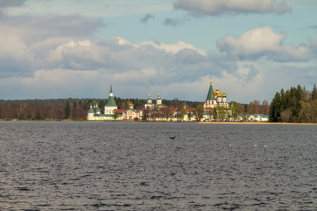 Иверский Богородицкий Святоозерский мужской монастырь. - Yuri Chudnovetz