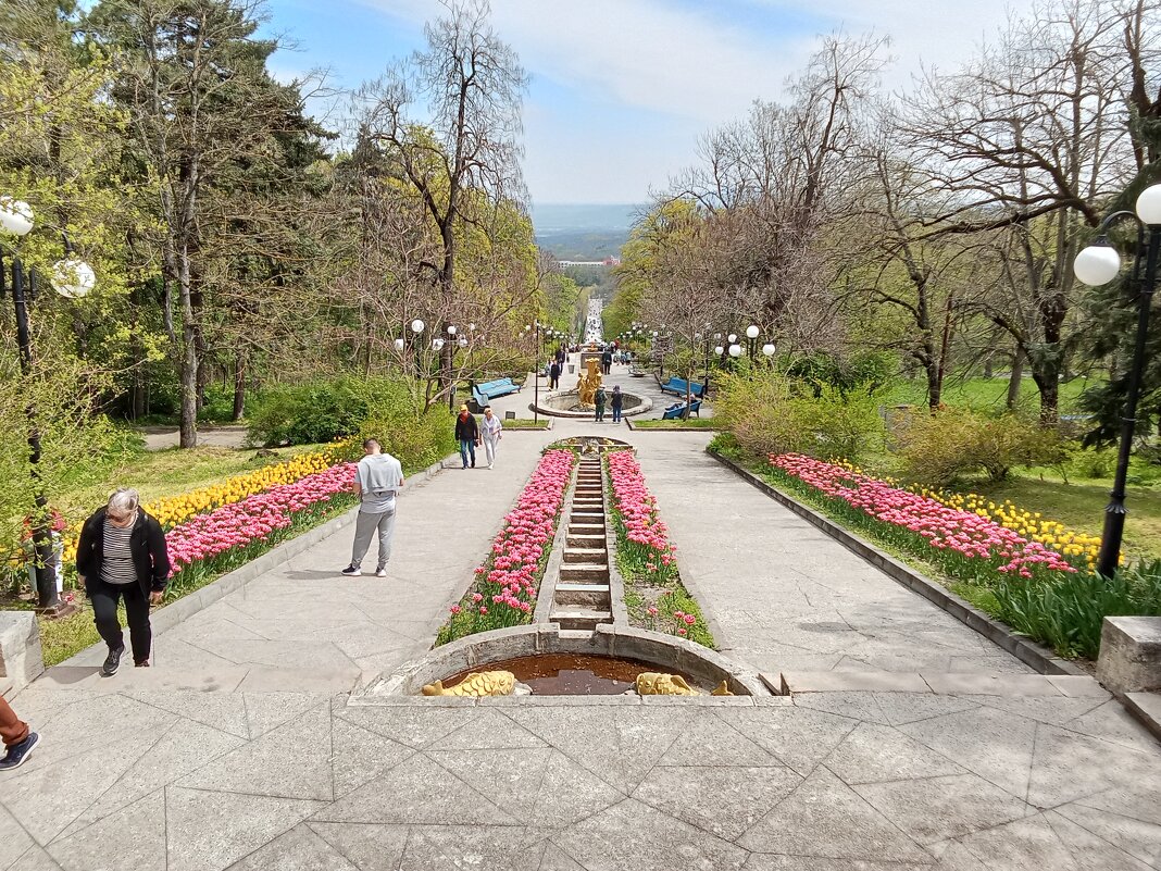 На Каскадной лестнице - Виктор На Каскадной лестнице - Виктор