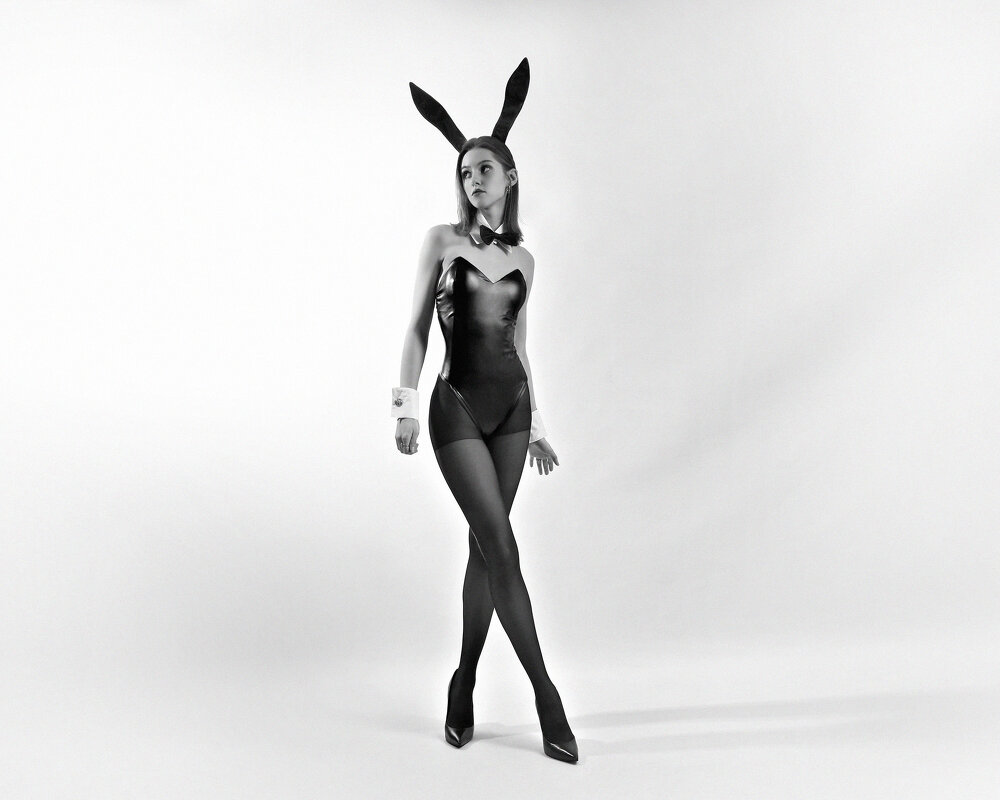 «В некотором царстве жил-был чёрный заяц...» (1) - Игорь Парв «В некотором царстве жил-был чёрный заяц...» (1) - Игорь Парв