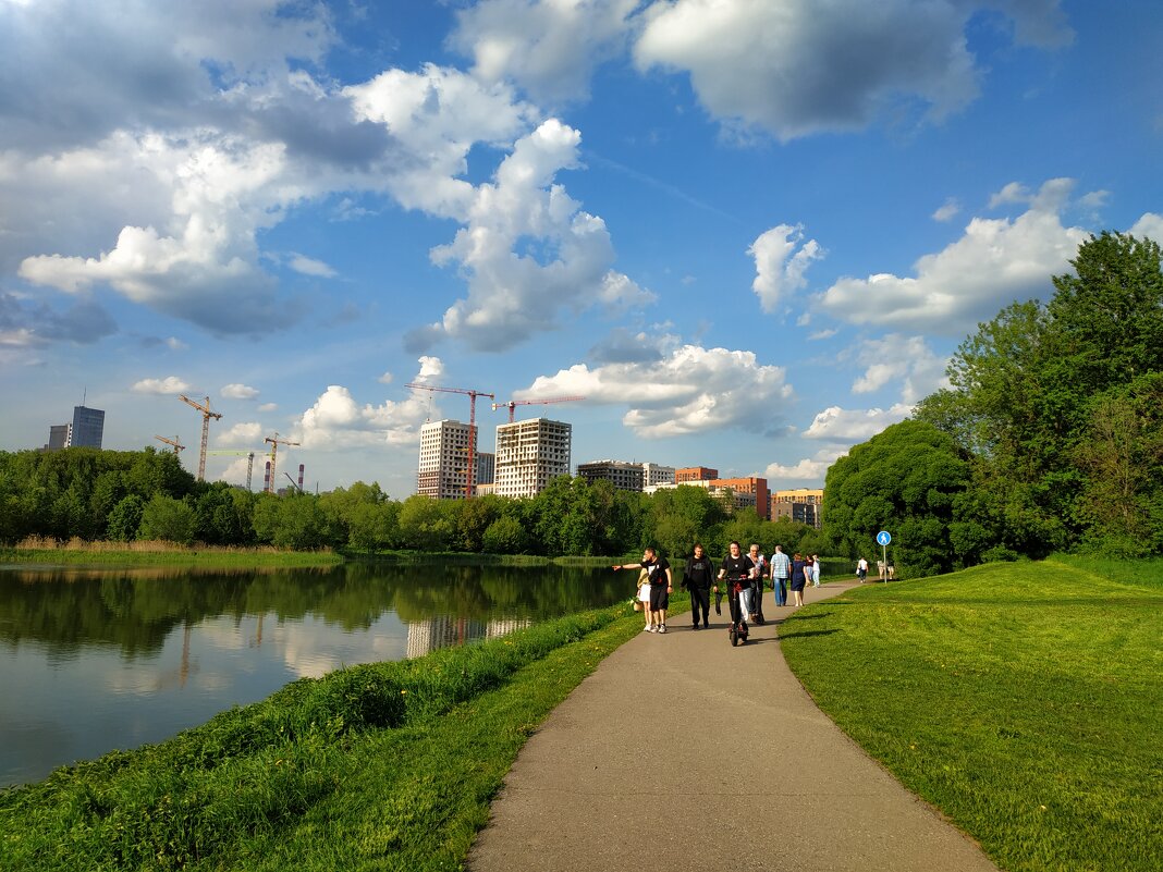 Не я один рад теплу - Андрей Лукьянов Не я один рад теплу - Андрей Лукьянов