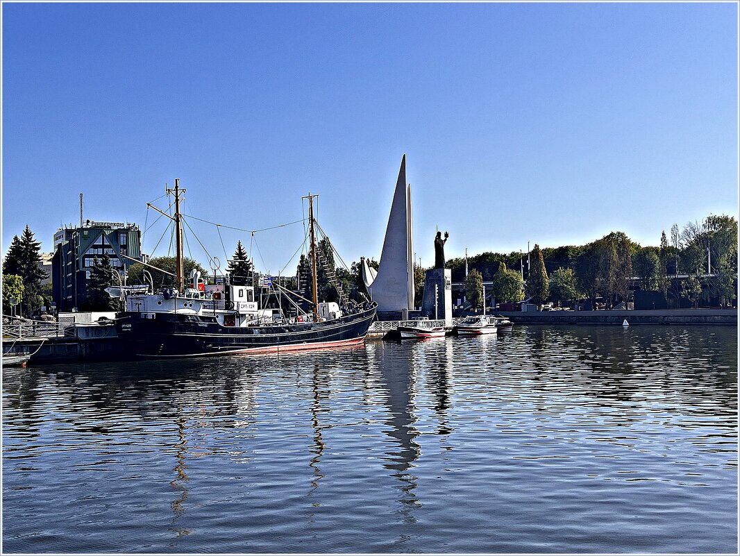 Утро на Преголе. - Валерия Комова Утро на Преголе. - Валерия Комова