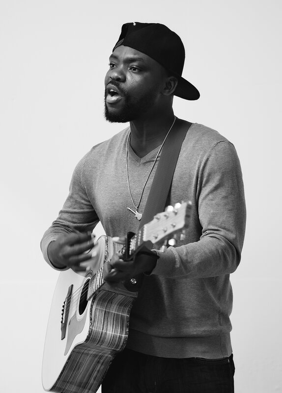 УЛИЧНЫЙ МУЗЫКАНТ - Александр УЛИЧНЫЙ МУЗЫКАНТ - Александр