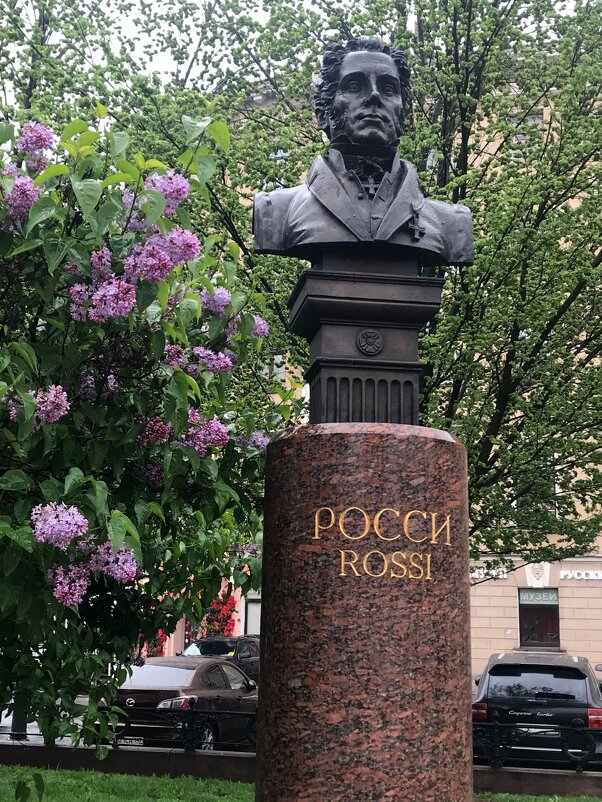 в Ново-Манежном сквере - zavitok *