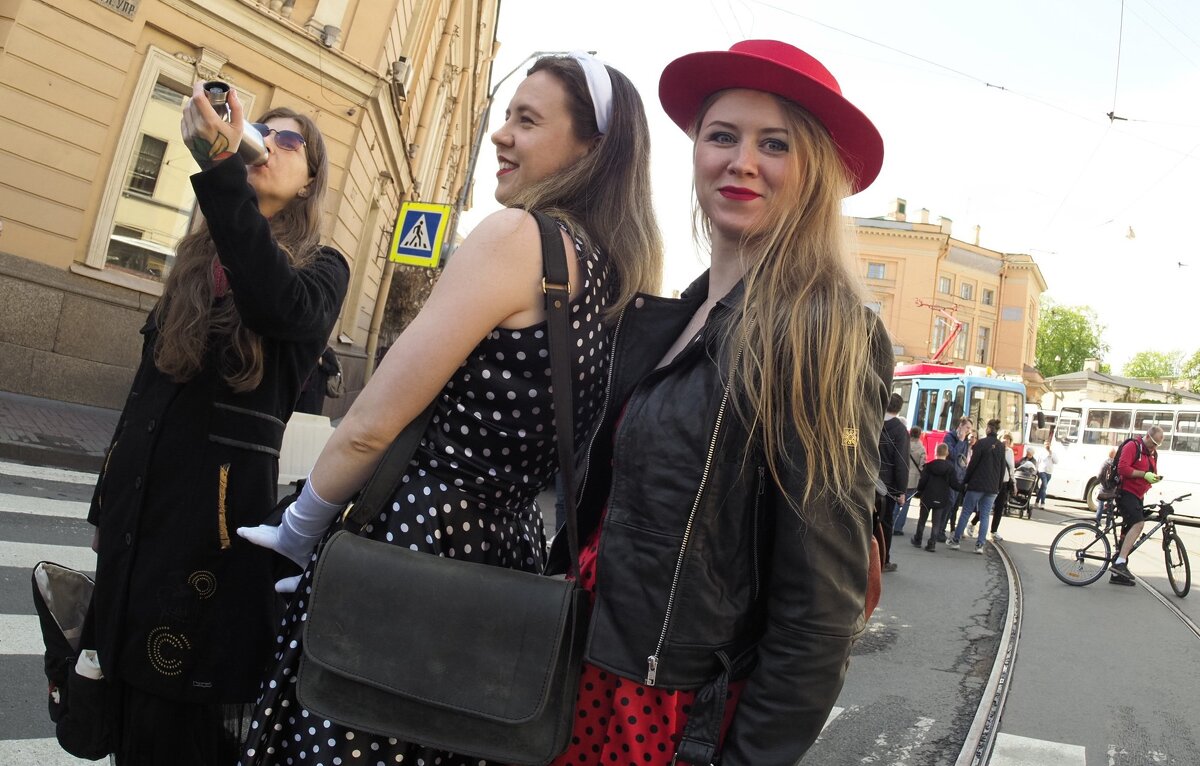 Всё дело в шляпе - Магомед .