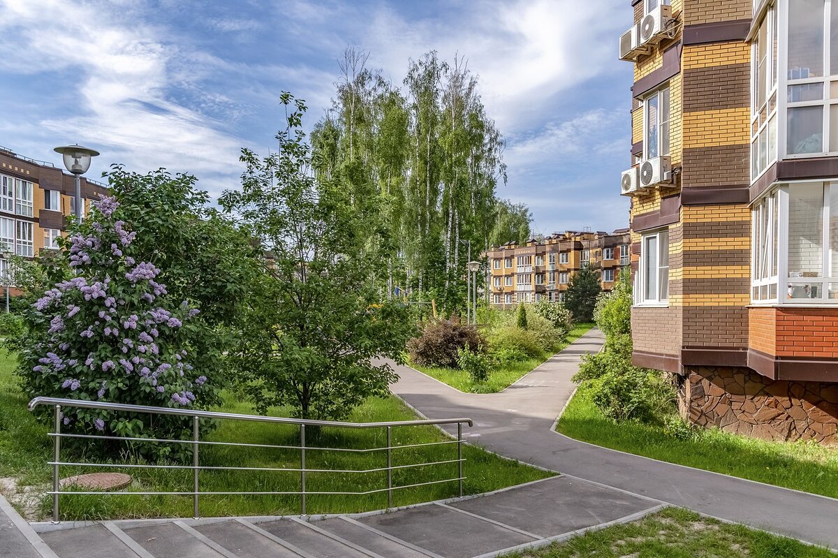 Приятный городской район - Валерий Иванович Приятный городской район - Валерий Иванович