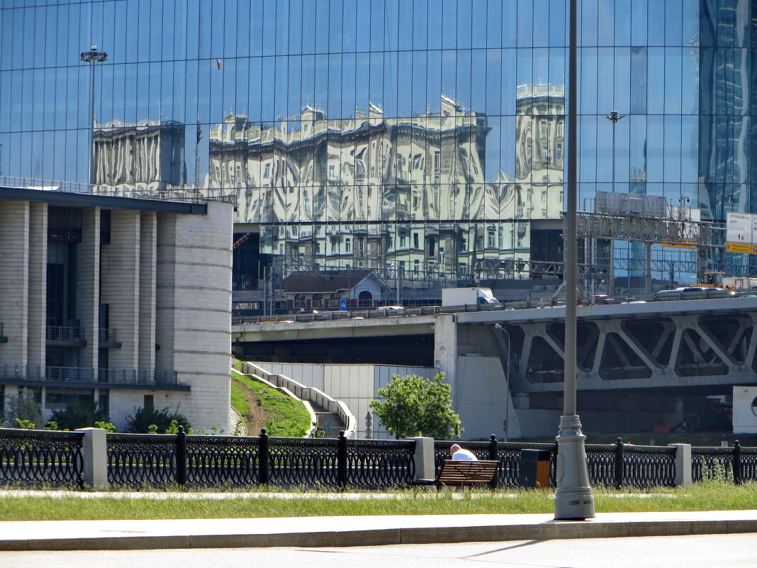 Отражение сталинки - Александр Чеботарь Отражение сталинки - Александр Чеботарь