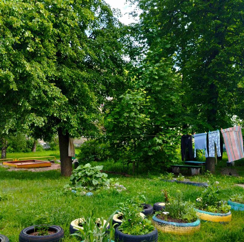 Вайб советского дворика... - Галина Бобкина Вайб советского дворика... - Галина Бобкина