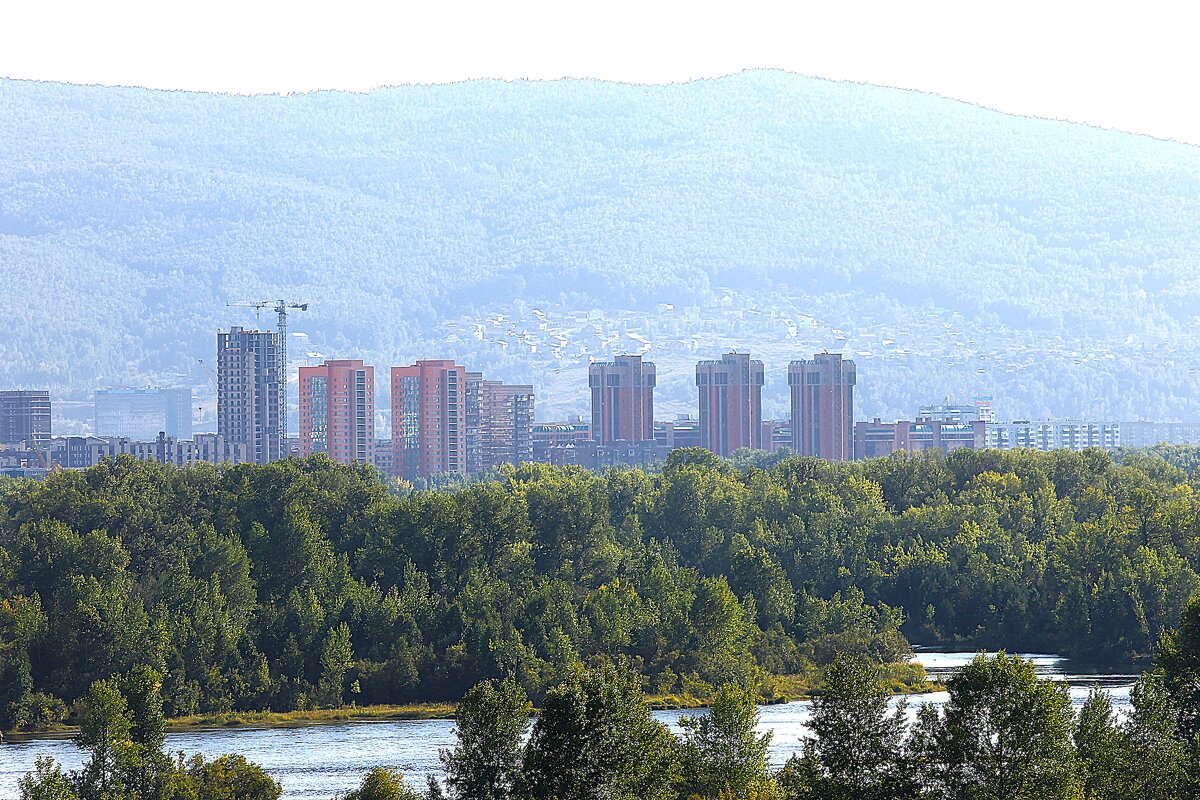 Таёжный город в горах на Енисее.. - Василий Таёжный город в горах на Енисее.. - Василий