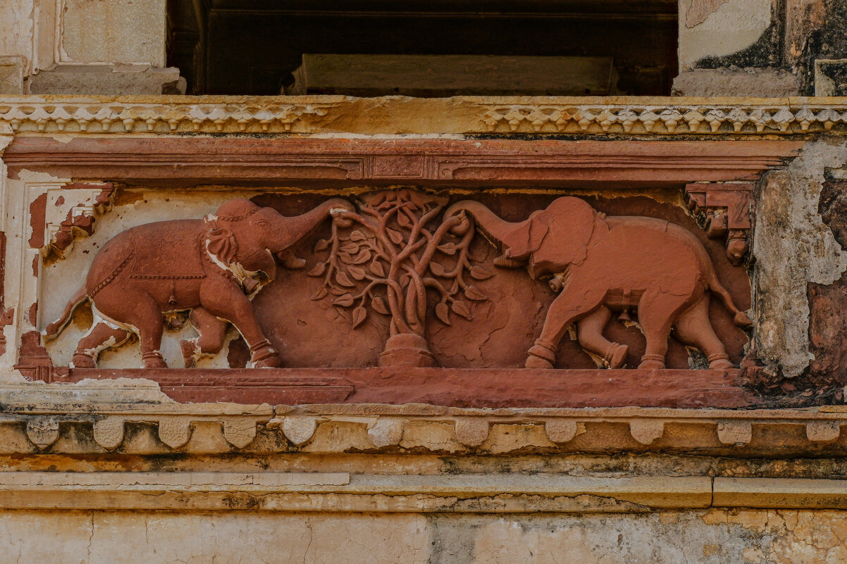 Барельеф храма Карн Махал - Георгий А Барельеф храма Карн Махал - Георгий А