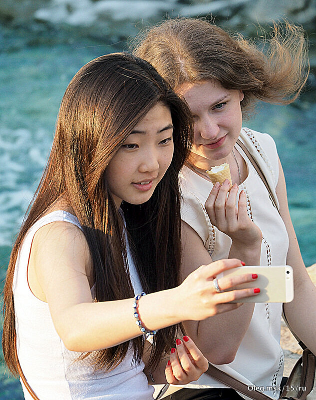 подружки или селфи - Олег Лукьянов подружки или селфи - Олег Лукьянов