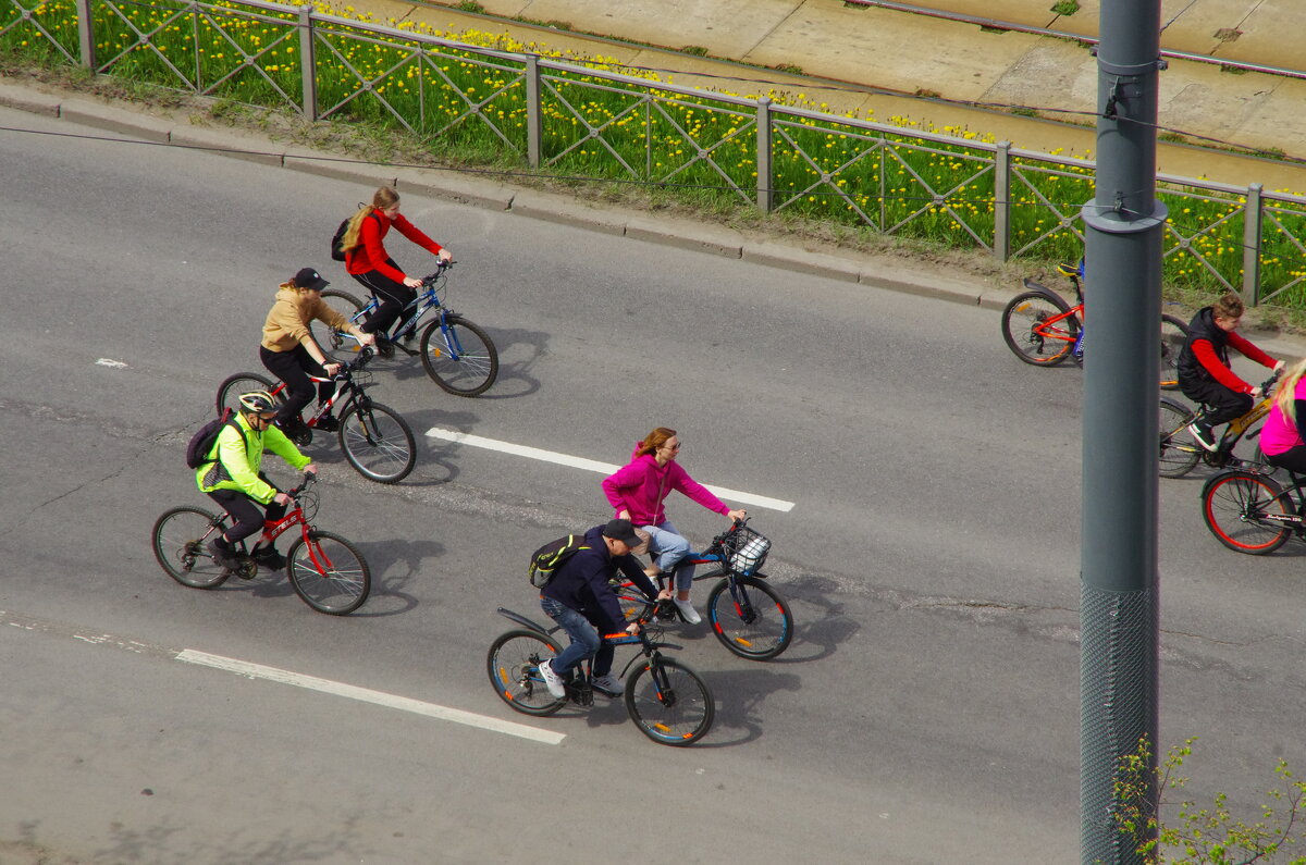 Воскресный день... - Юрий Куликов