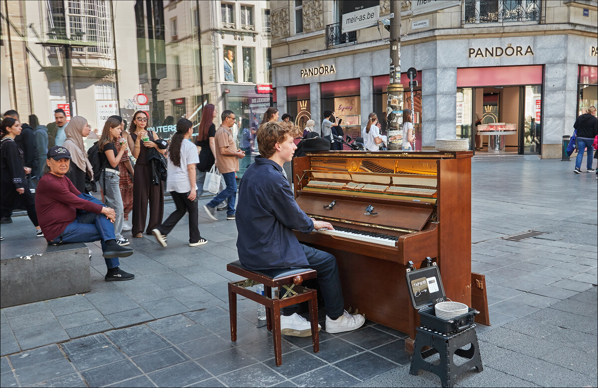 Звуки музыки. - Валерий Готлиб Звуки музыки. - Валерий Готлиб