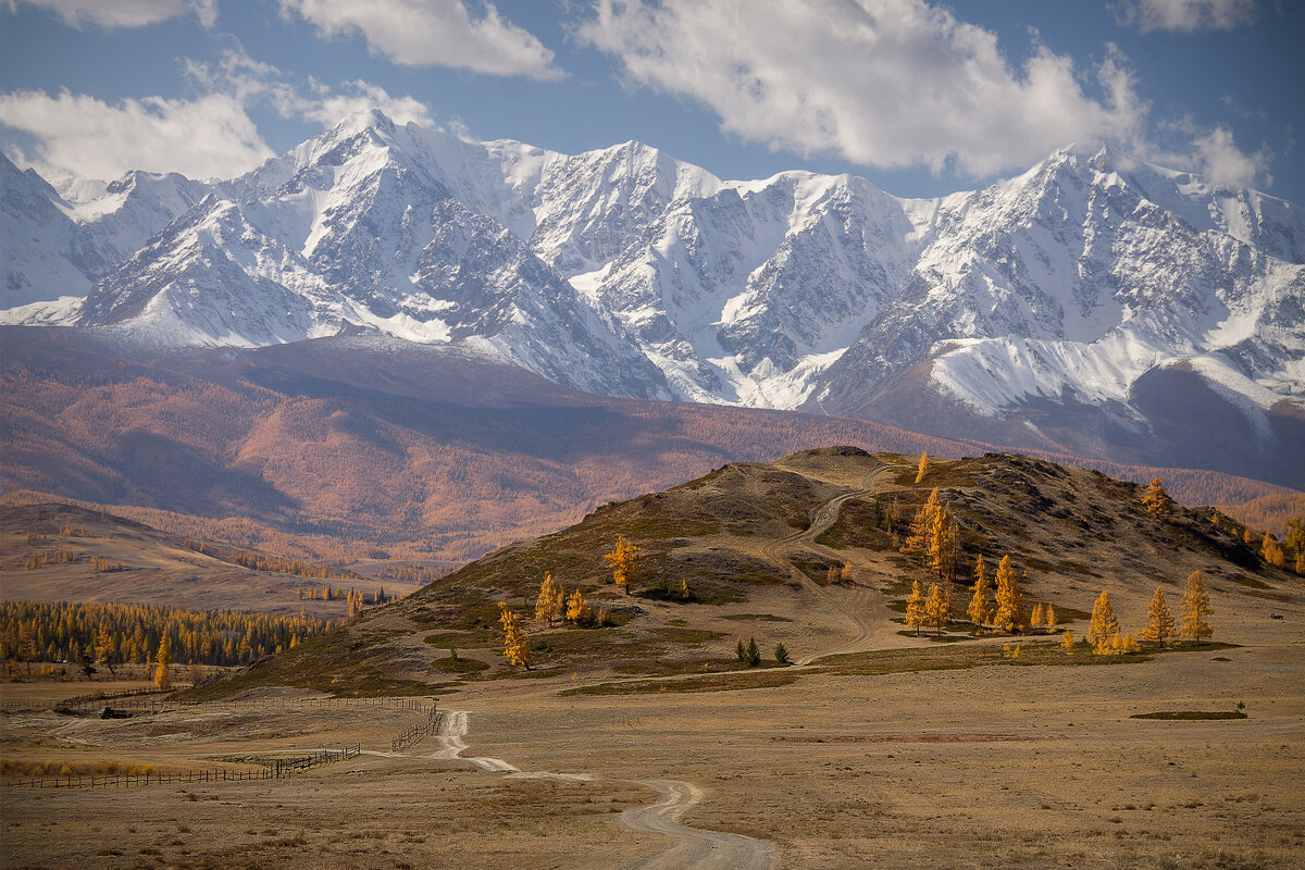 Мир  Великих гор. - Марина Юдинских
