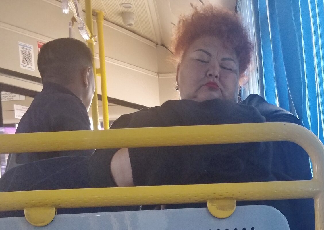 Едим на работу... - Андрей Хлопонин Едим на работу... - Андрей Хлопонин