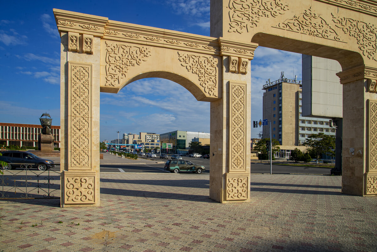 Актау - Анатолий Чикчирный