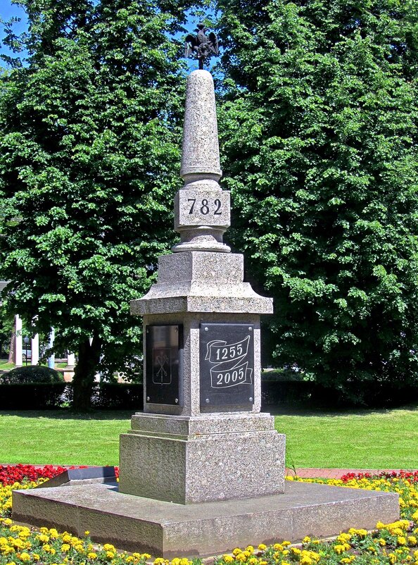 Екатерининские верстовые столбы - Сергей Карачин Екатерининские верстовые столбы - Сергей Карачин