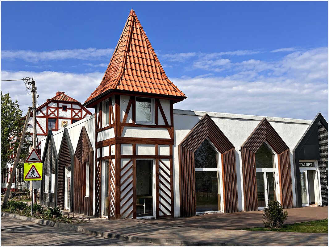 Домики Правдинска. - Валерия Комова