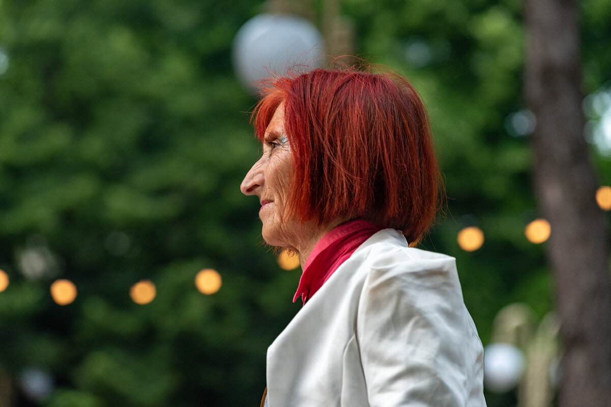 мадам. - Вадим Федотов 